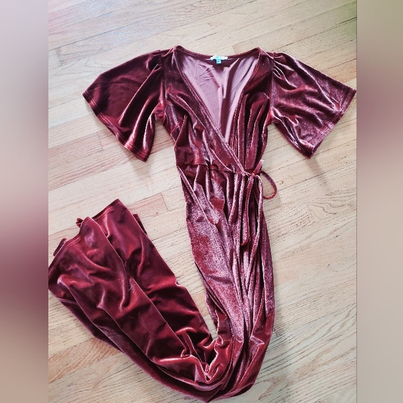 Baltic Born Velvet wrap maxi dress - Picture 3 of 5